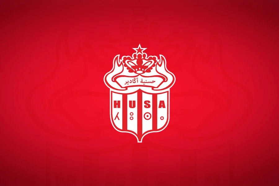 حسنية أكادير يضم 5 لاعبين.. أبرزهم نجما الوداد والزمالك السابقين