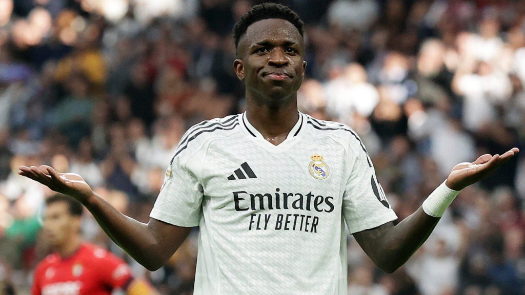 فينيسيوس يضع ريال مدريد في مأزق بسبب شروط التجديد