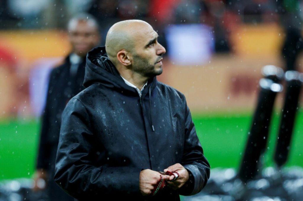 انقسام حاد حول مستقبل الركراكي مع "أسود الأطلس"