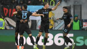 نابولي يكتسح لاتسيو بهدفين ويصعد إلى وصافة الدوري الإيطالي