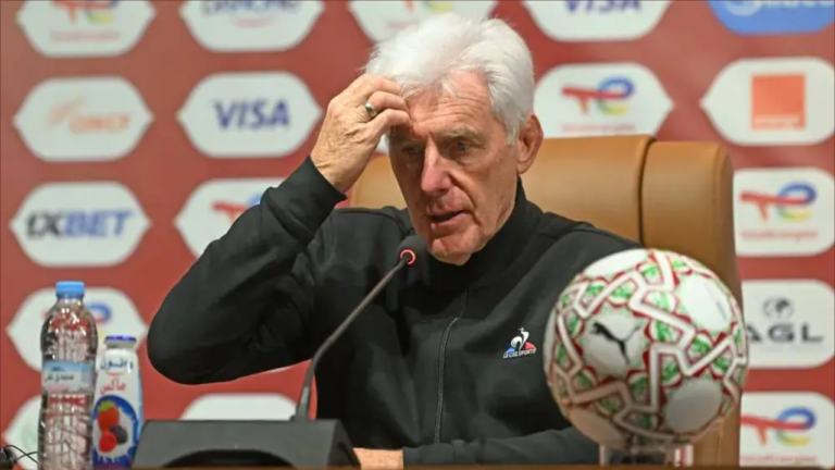 مدرب جنوب أفريقيا يشيد بالكاميرون بعد الإقصاء من أمم أفريقيا