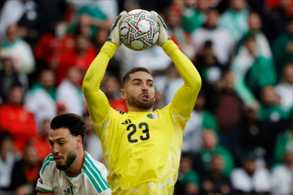 انتقادات لاذعة تلاحق لوكا زيدان بعد خروج الجزائر من "الكان"