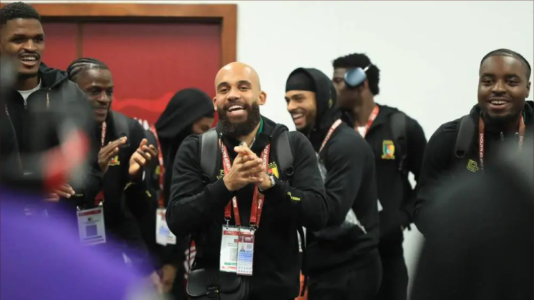 الكاميرون تحط الرحال بالرباط استعدادًا لمواجهة المغرب المرتقبة