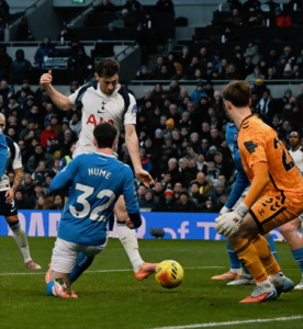 توتنهام يكتفي بالتعادل مع سندرلاند في الدوري الإنجليزي