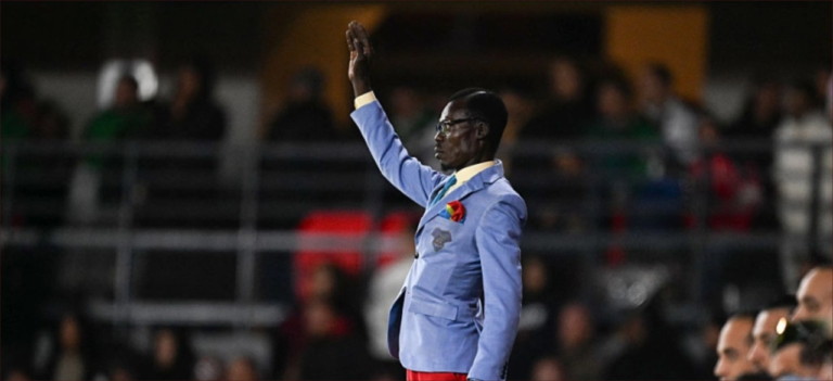 حزن مشجع كونغولي يتحول لقطة مؤثرة بعد فوز الجزائر