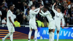 إصابة فالفيردي تضرب ريال مدريد في توقيت حرج