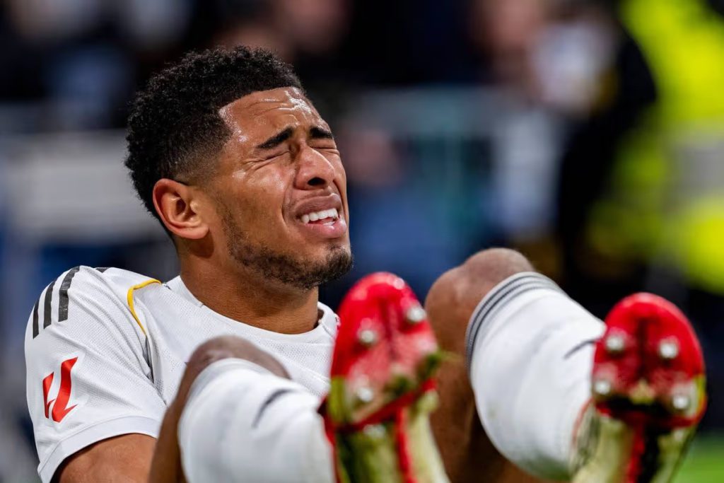 إصابة بيلينغهام تثير القلق في ريال مدريد وإنجلترا بعد الصورة