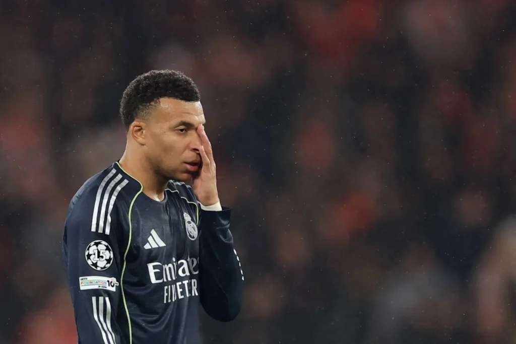 حلم إنجليزي قديم لمبابي يهدد استمراره مع ريال مدريد