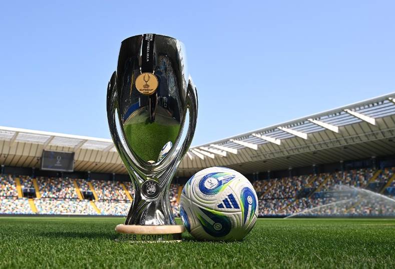 ريال مدريد ويويفا يتفقان على إنهاء مشروع دوري السوبر الأوروبي