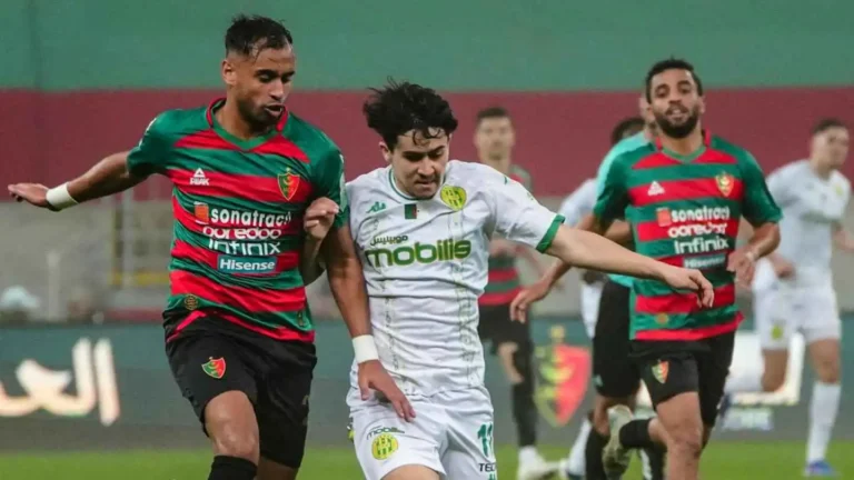 تعادل مولودية الجزائر وشبيبة القبائل يربك صراع الصدارة في الدوري