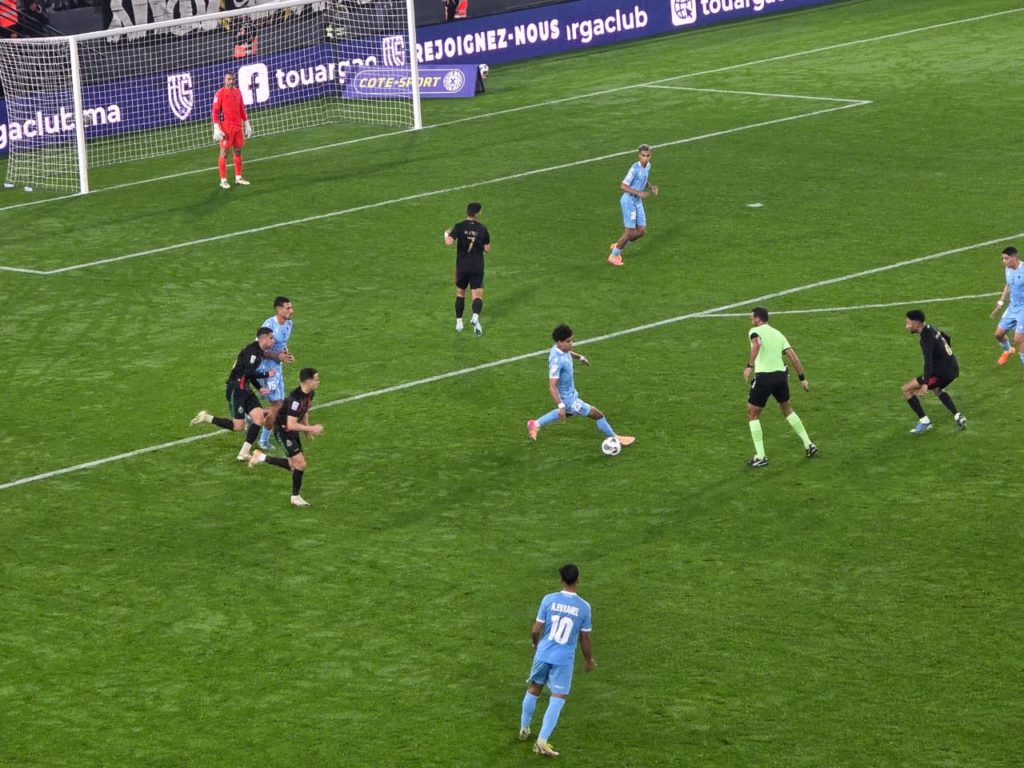 الجيش الملكي يتعادل مع اتحاد تواركة في ديربي العاصمة المثير