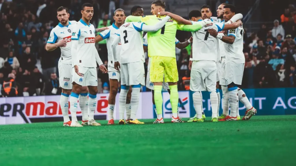 صراع أوروبي شرس على ضم نجم المنتخب المغربي الواحدي