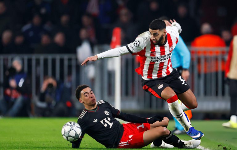 نجوم عرب يتألقون في الدوري الهولندي ويتصدرون قائمة المراوغين