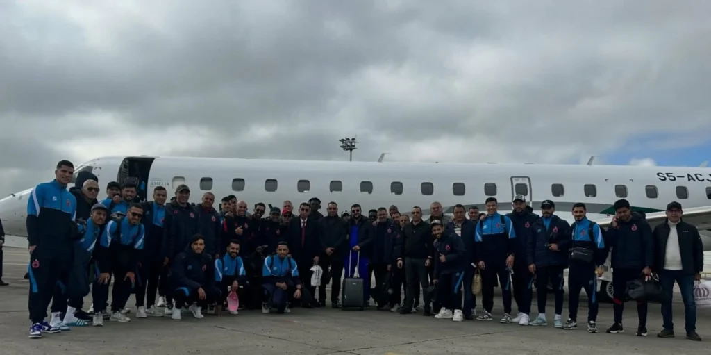 أولمبيك آسفي المغربي يحط بالجزائر بطائرة خاصة لمواجهة اتحاد العاصمة