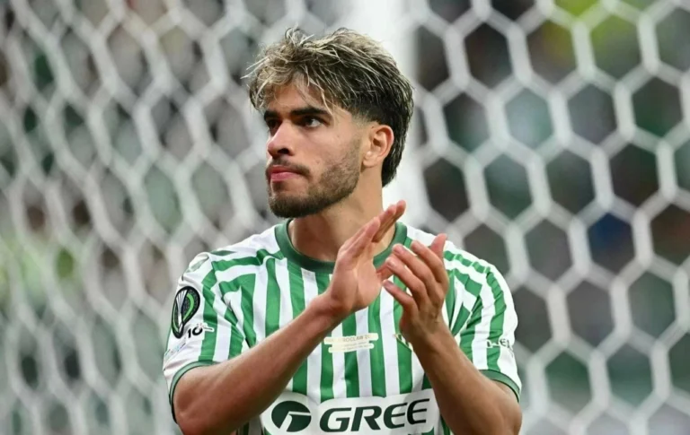 الزلزولي: أعيش أفضل لحظاتي مع بيتيس وأحلم بدوري الأبطال