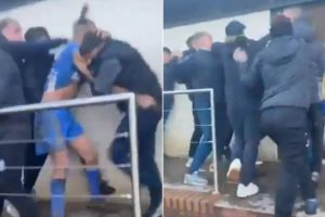 اشتباكات عنيفة بين لاعبين وجماهير تُشعل ملعبًا إنجليزيًا