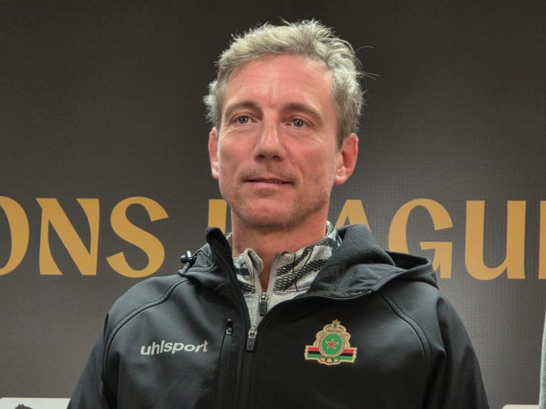 مدرب الجيش الملكي يهاجم "عدالة" الكاف قبل مواجهة يانغ أفريكانز