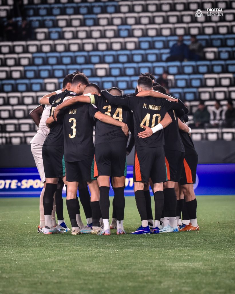 "الكاف" يعدل توقيت مباراة الجيش الملكي وبيراميدز في إفريقيا