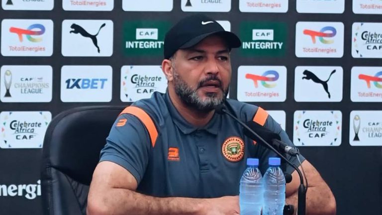 الشعباني يوضح أسباب تعثر نهضة بركان ويعد برد فعل قوي