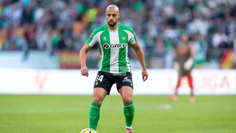 أمرابط يبدأ أولى مراحل التعافي تمهيدًا للعودة إلى ريال بيتيس