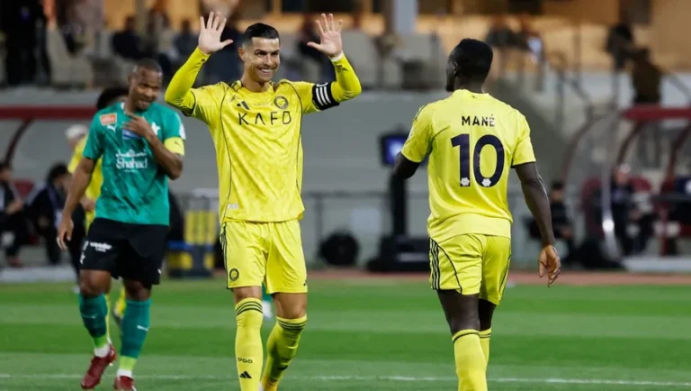 النصر يسحق النجمة بخماسية ويستعيد صدارة دوري روشن