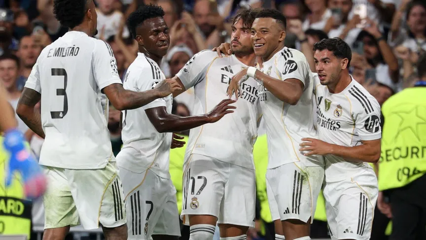 نجل نجم ريال مدريد الأسبق يختار تمثيل منتخب الإمارات