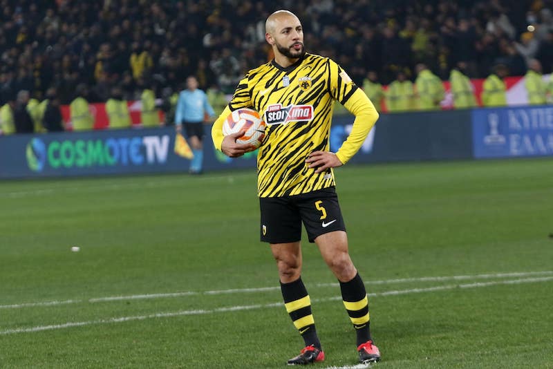 ريال بيتيس ينهي مسيرة أمرابط.. والسبب ليس فنيًا