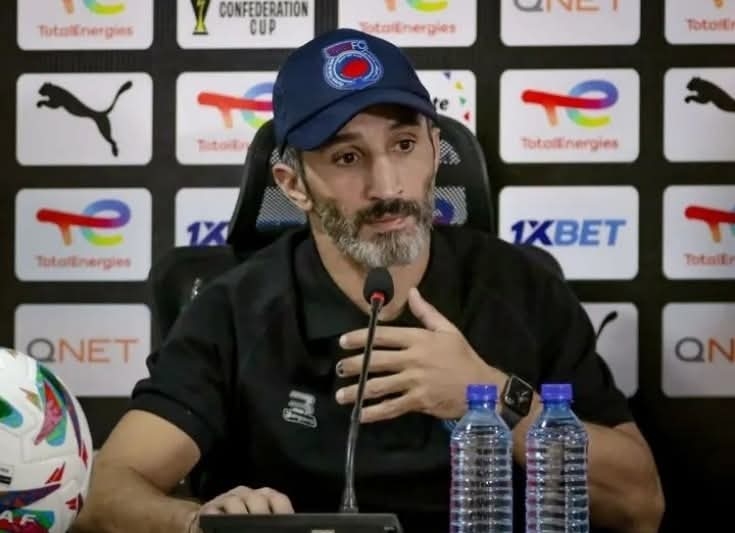 زكرياء عبوب يحفز لاعبي آسفي لحسم الصدارة في الجزائر