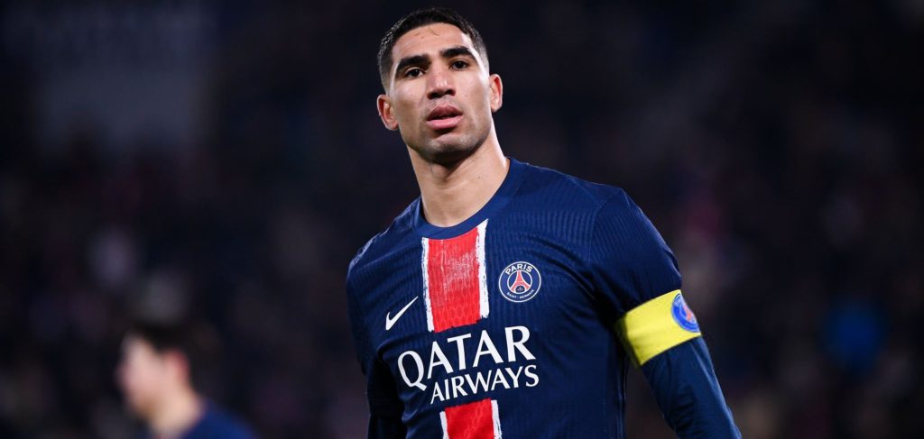 مرشح فرنسي يطالب باستبعاد حكيمي مؤقتًا من باريس سان جيرمان