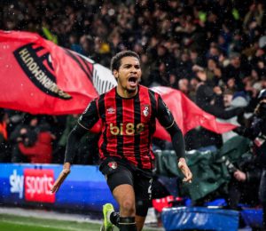 أمين عدلي يضيف هدفًا جديدًا في الدوري الإنجليزي أمام إيفرتون