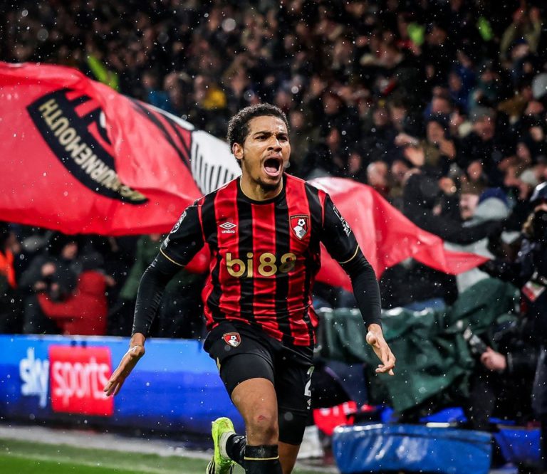 أمين عدلي يضيف هدفًا جديدًا في الدوري الإنجليزي أمام إيفرتون