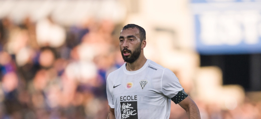 الجزائري حيماد عبدلي ينتقل رسميًا إلى أولمبيك مارسيليا