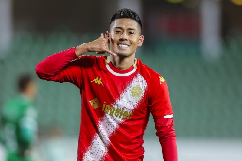 الصحافة البوليفية تحتفي بتألق فاكا مع الوداد بعد الفوز الكبير