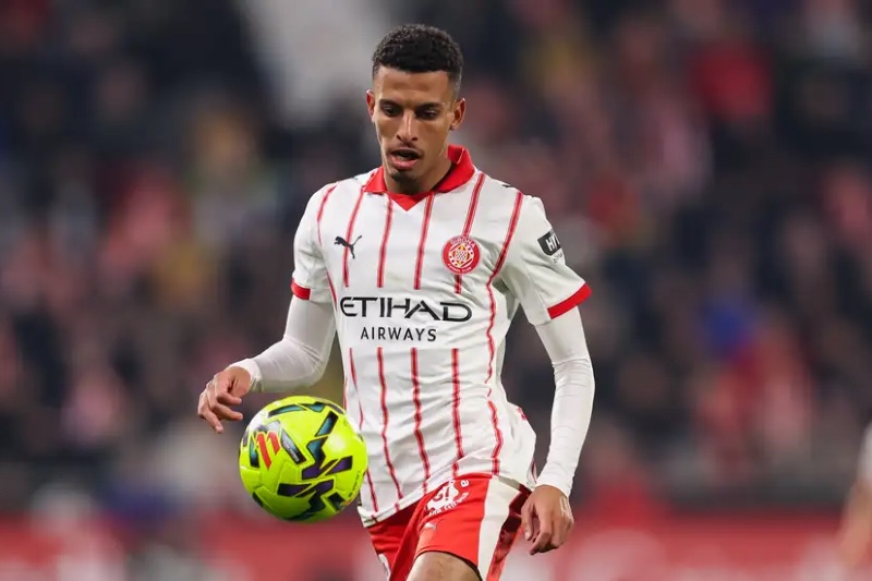 هل يعود أوناحي للمشاركة مع جيرونا أمام برشلونة؟