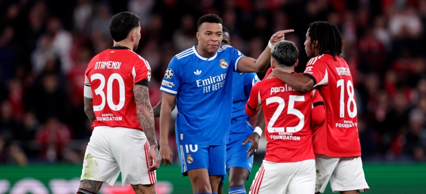 مبابي يهاجم بريستياني بعد اتهامات عنصرية في دوري الأبطال