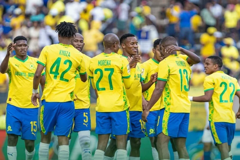 فضيحة تكتيكية تهز صن داونز قبل موقعة الحسم أمام مولودية الجزائر