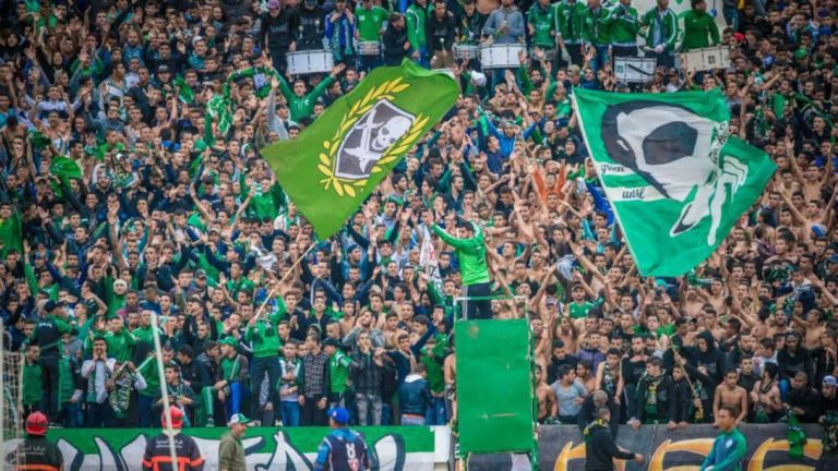 "إيغلز" و"غرين بويز" يقاطعان مباراة الرجاء وأكادير احتجاجًا