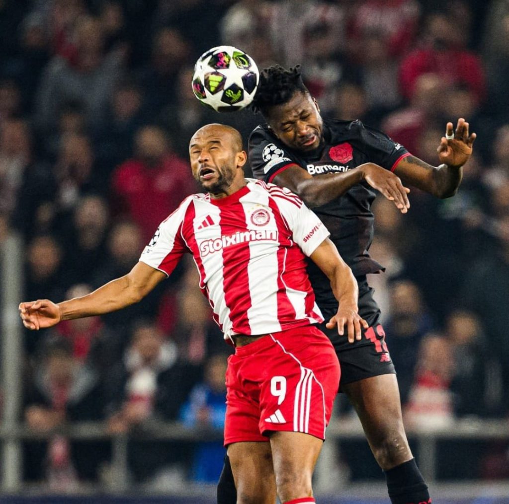 أولمبياكوس يخسر على أرضه أمام ليفركوزن في ملحق الأبطال