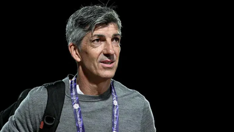 الشباب السعودي يُقيل مدربه الإسباني قبل مواجهة دوري أبطال الخليج