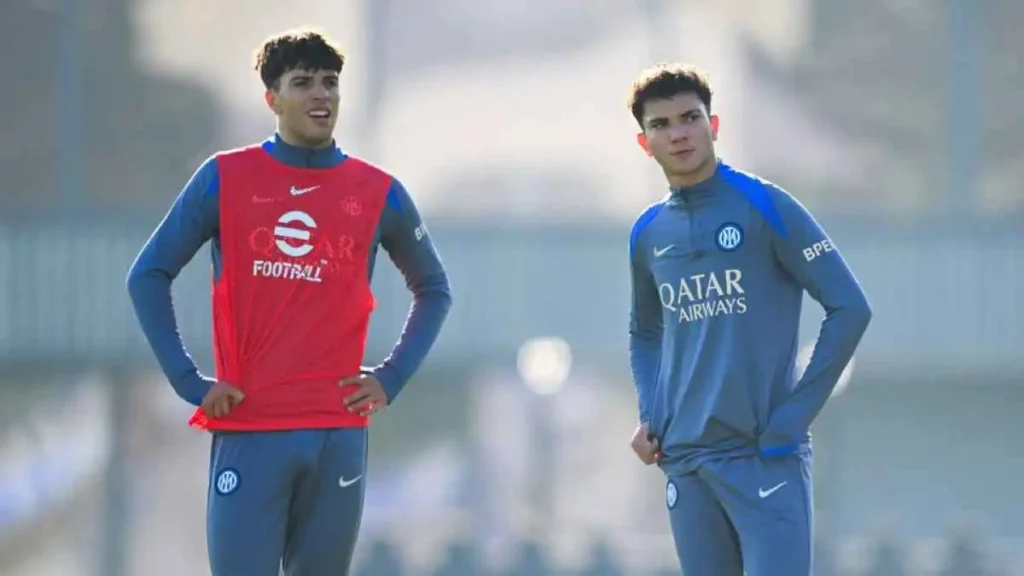 نجم مغربي صاعد يشارك في تدريبات إنتر ميلانو الإيطالي