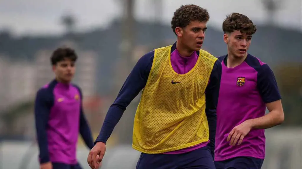 المصري حمزة عبد الكريم على أعتاب الظهور الأول بقميص برشلونة