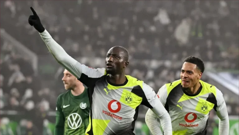 دورتموند يخطف فوزًا قاتلًا ويشتعل صراع صدارة الدوري الألماني