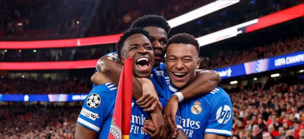 الهلال السعودي يفتح الباب أمام ضم فينيسيوس جونيور