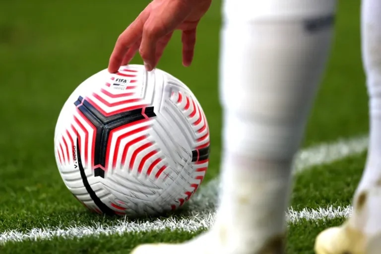 فيديو: هدف غريب لفريق برازيلي.. لم يلمس لاعبوه الكرة!