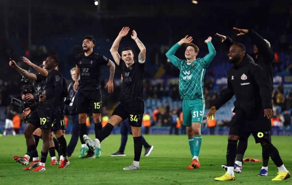 سندرلاند يخطف فوزًا ثمينًا من ليدز في الدوري الإنجليزي