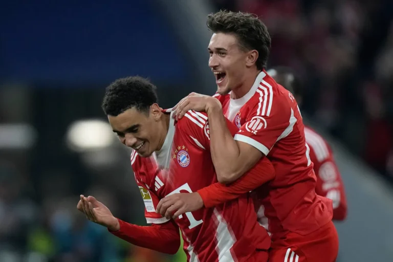 بايرن ميونخ يسحق مونشنغلادباخ برباعية قبل مواجهة أتالانتا