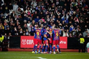 برشلونة يستعيد لاعبيه البارزين قبل موقعة إشبيلية الحاسمة