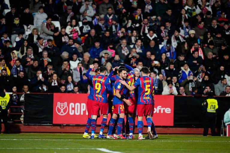 برشلونة يستعيد لاعبيه البارزين قبل موقعة إشبيلية الحاسمة