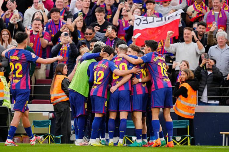 برشلونة يقترب من ضم حارس مرمى ريال سوسيداد أليكس ريميرو