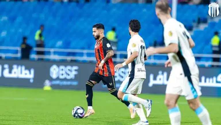 الاتحاد يسقط أمام الرياض بثلاثية رغم هدف النصيري في الدوري